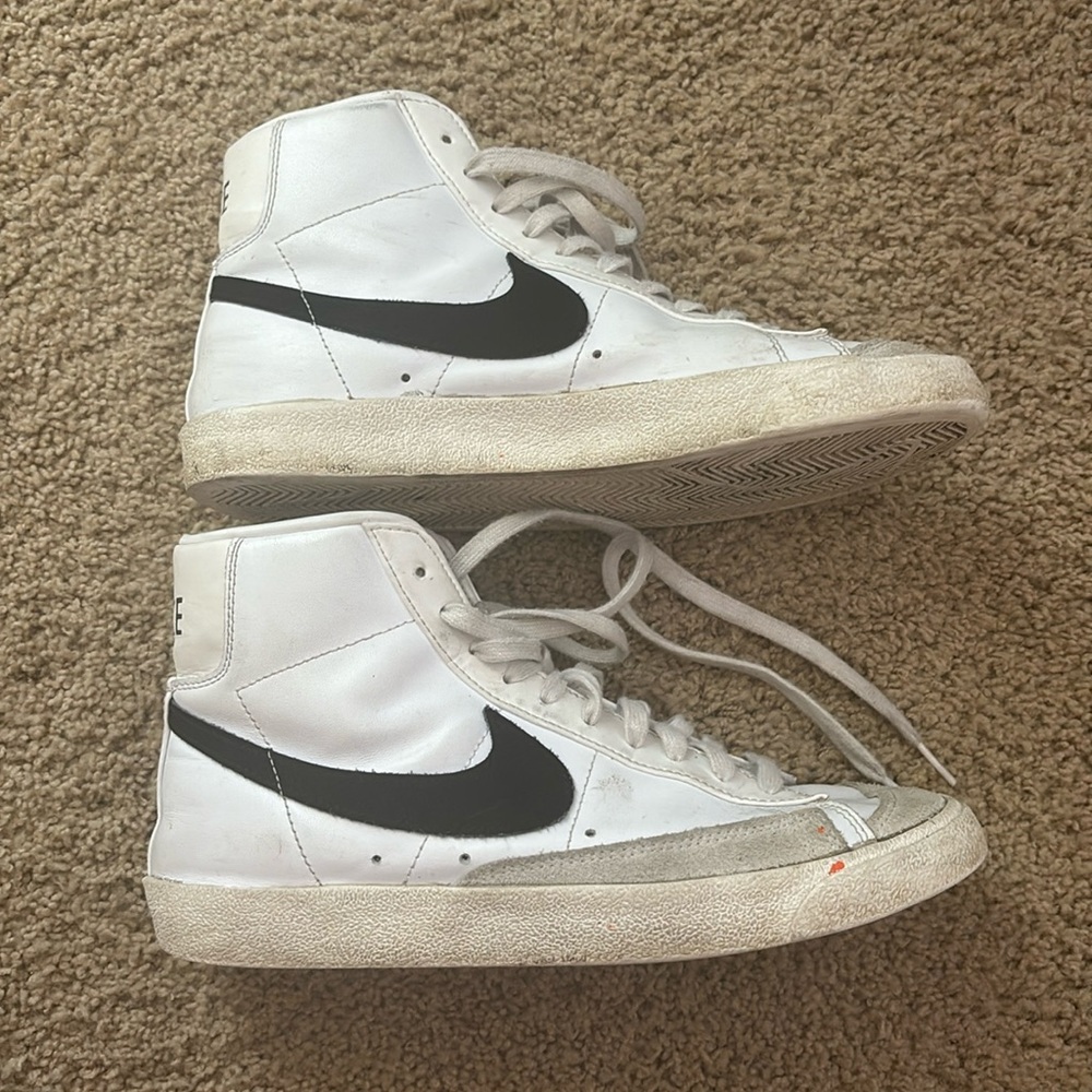 Barely worn Nike blazers